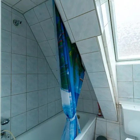 Cosy Old At Schlosspark *