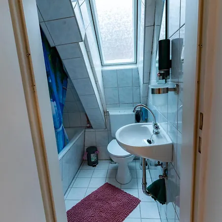 Apartment Cosy Old At Schlosspark