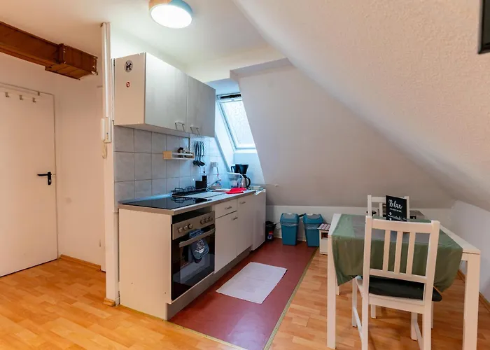 Daire Cosy Old At Schlosspark *