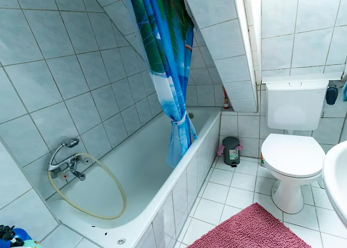 Daire Cosy Old At Schlosspark *